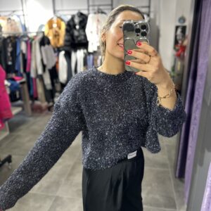 GRİ SİMLİ CROP KAZAK - Görsel 6
