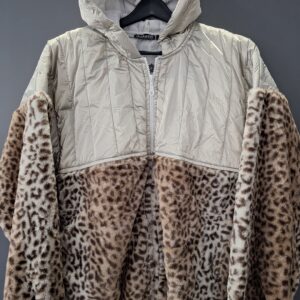 KAPİTONELİ LEOPAR PARLAK POLAR