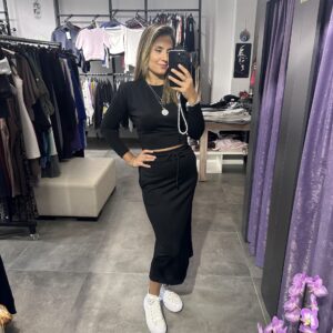 SİYAH ETEKLİ TAKIM