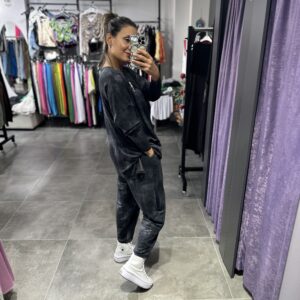 GRİ KIRÇILLI SPOR TAKIM