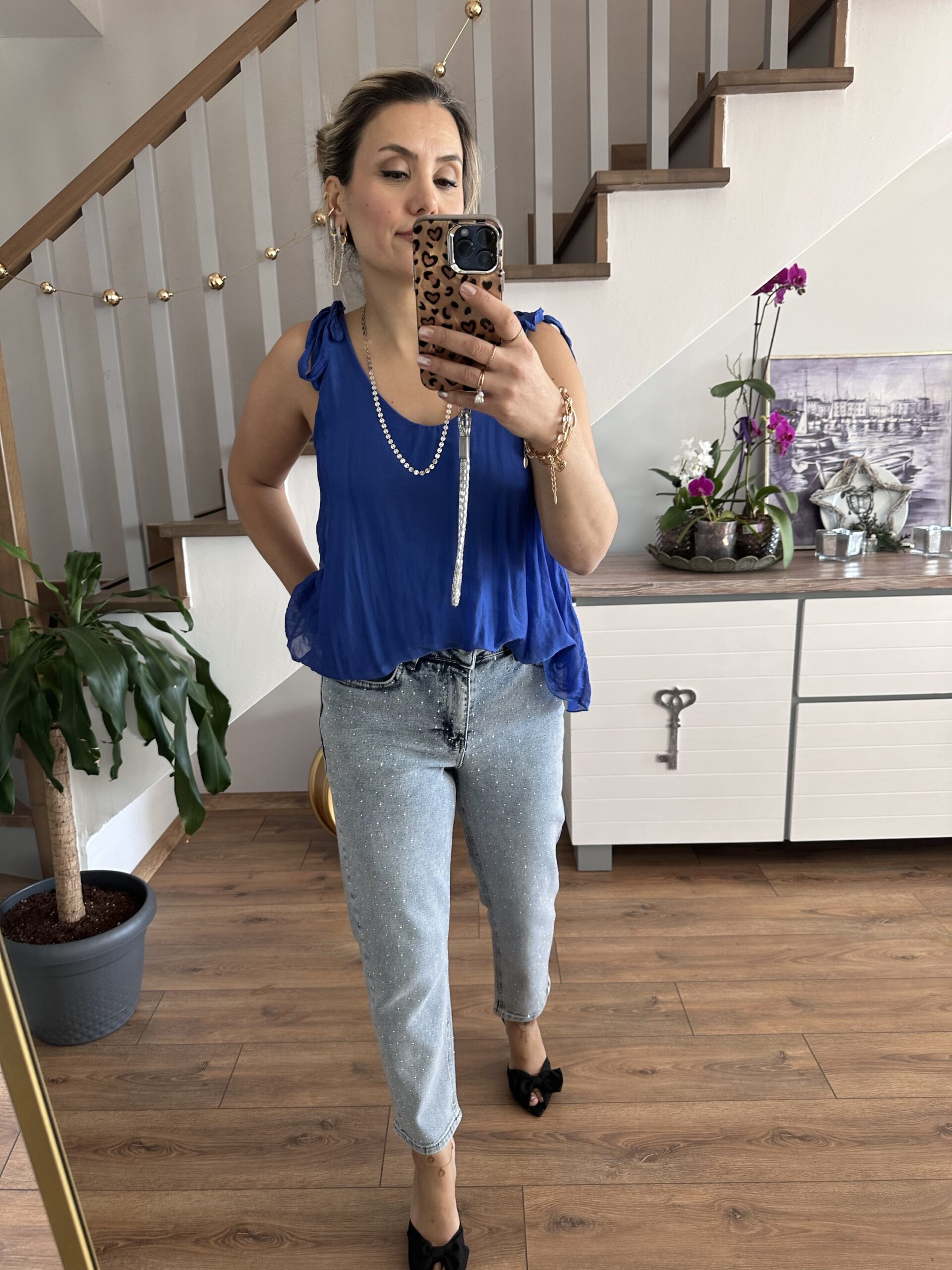 TAŞLI MOM JEAN