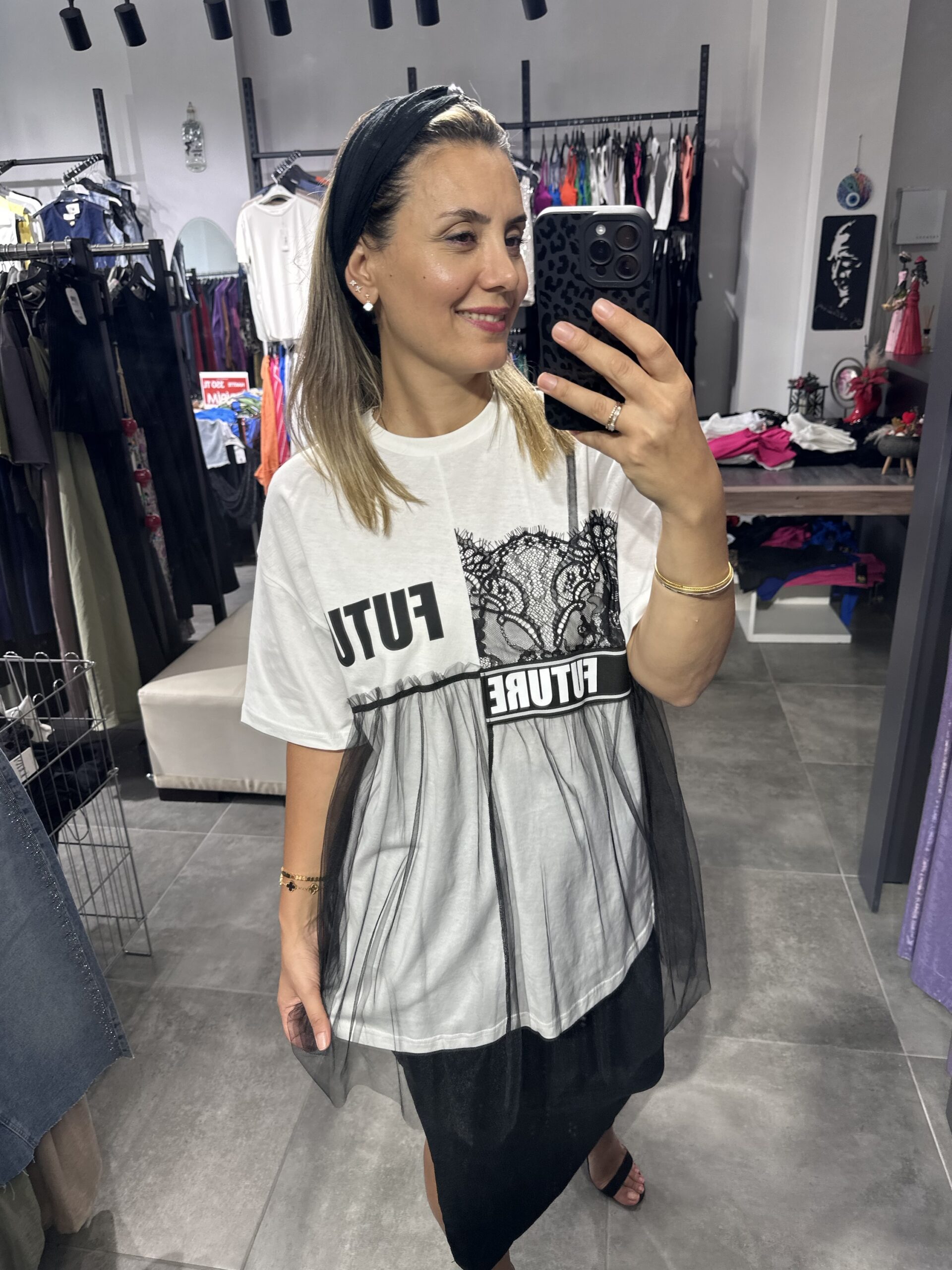BEYAZ ALTI TÜL TİŞÖRT - Görsel 4