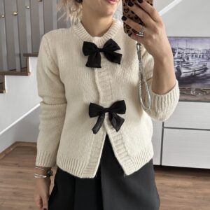 KREM SİYAH FİYONK DETAY HIRKA - Görsel 3