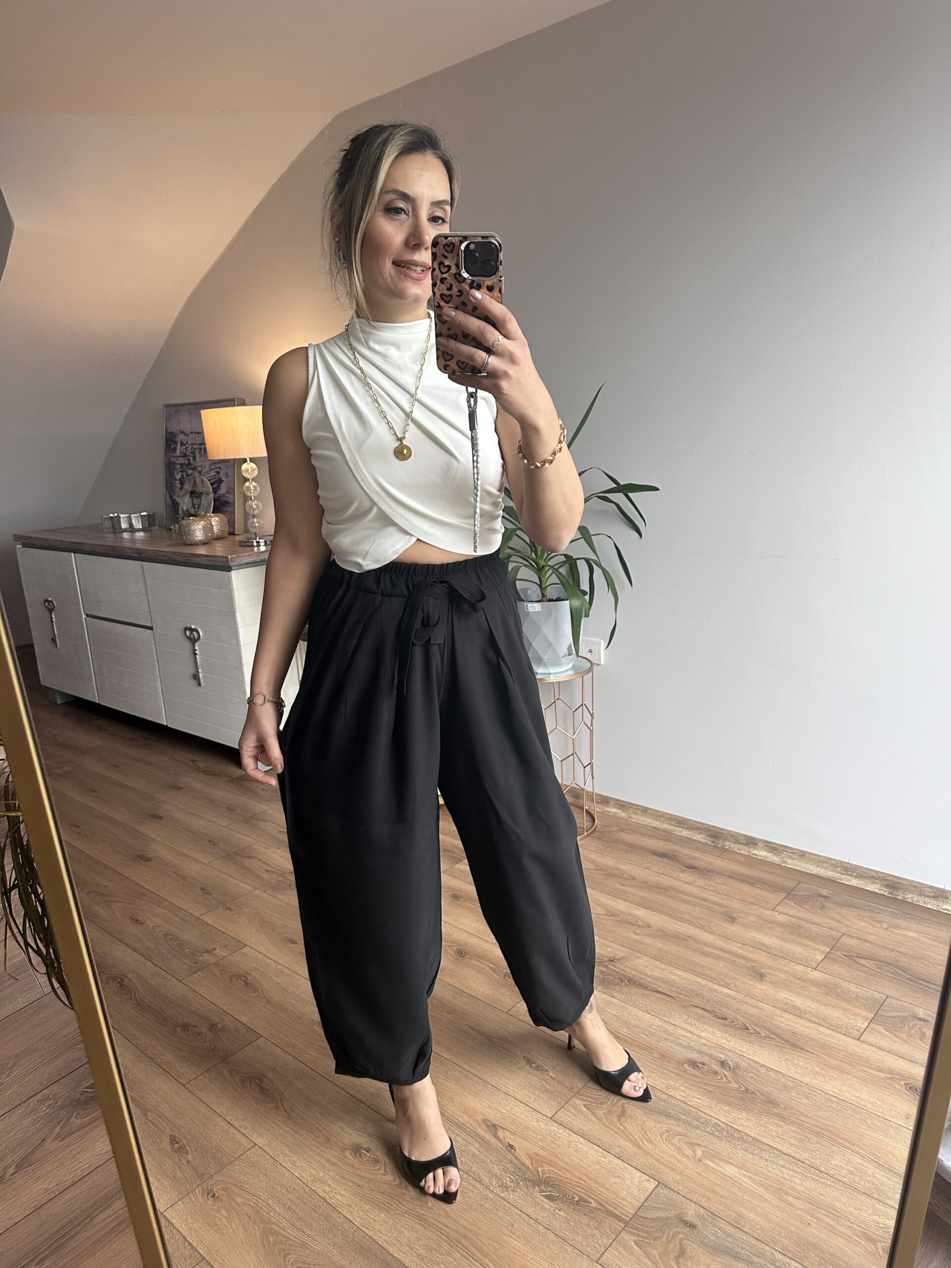 SİYAH BELİ BAĞLAMALI PANTOLON - Görsel 2