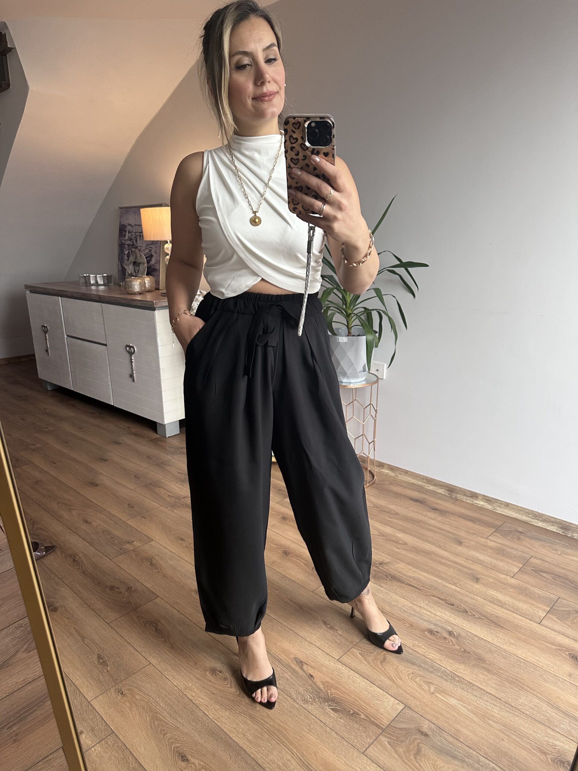 SİYAH BELİ BAĞLAMALI PANTOLON - Görsel 6